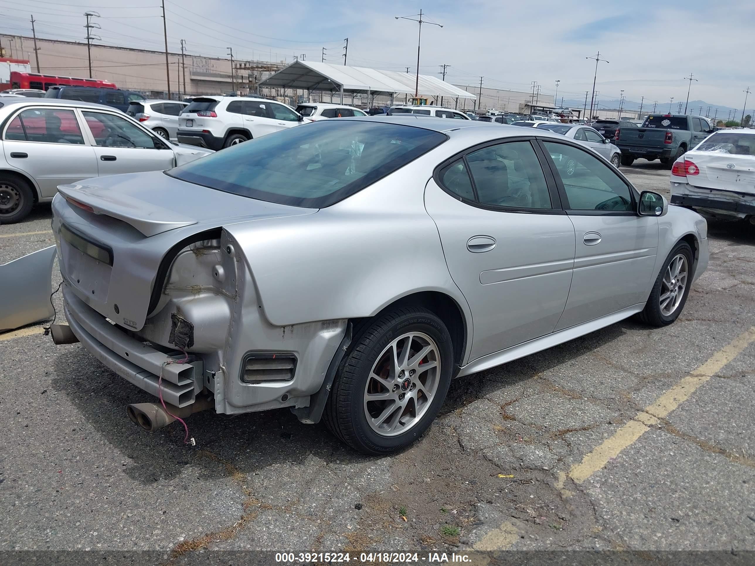 Photo 3 VIN: 2G2WR544441154350 - PONTIAC GRAND PRIX 