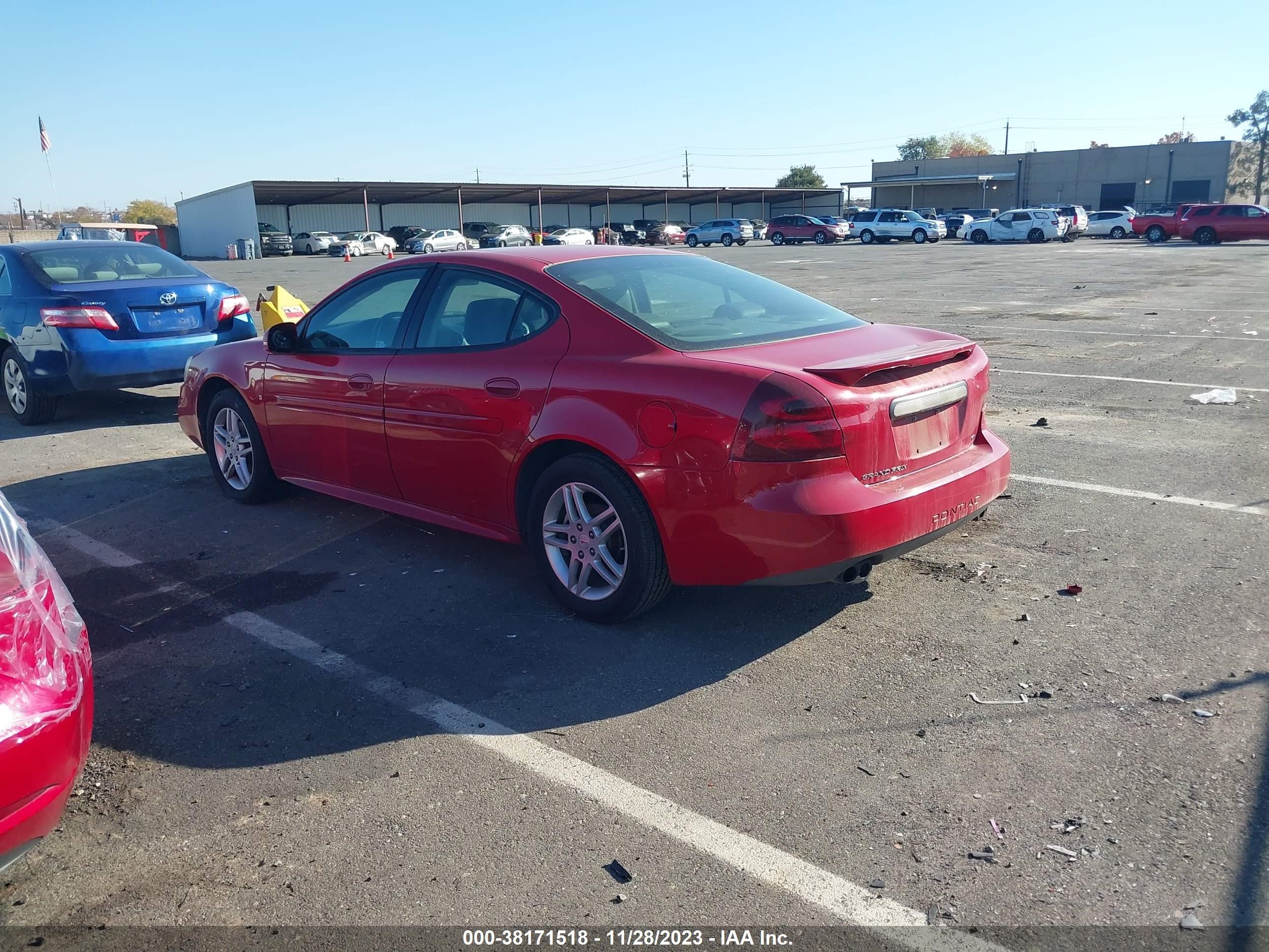 Photo 2 VIN: 2G2WR554171237964 - PONTIAC GRAND PRIX 