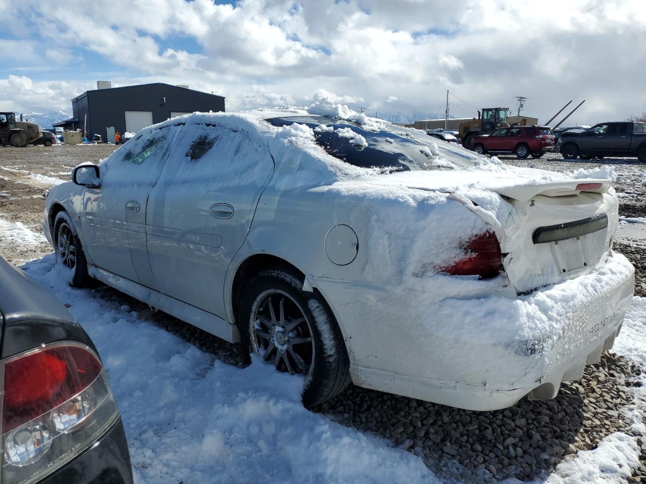 Photo 1 VIN: 2G2WR554561242521 - PONTIAC GRAND PRIX 
