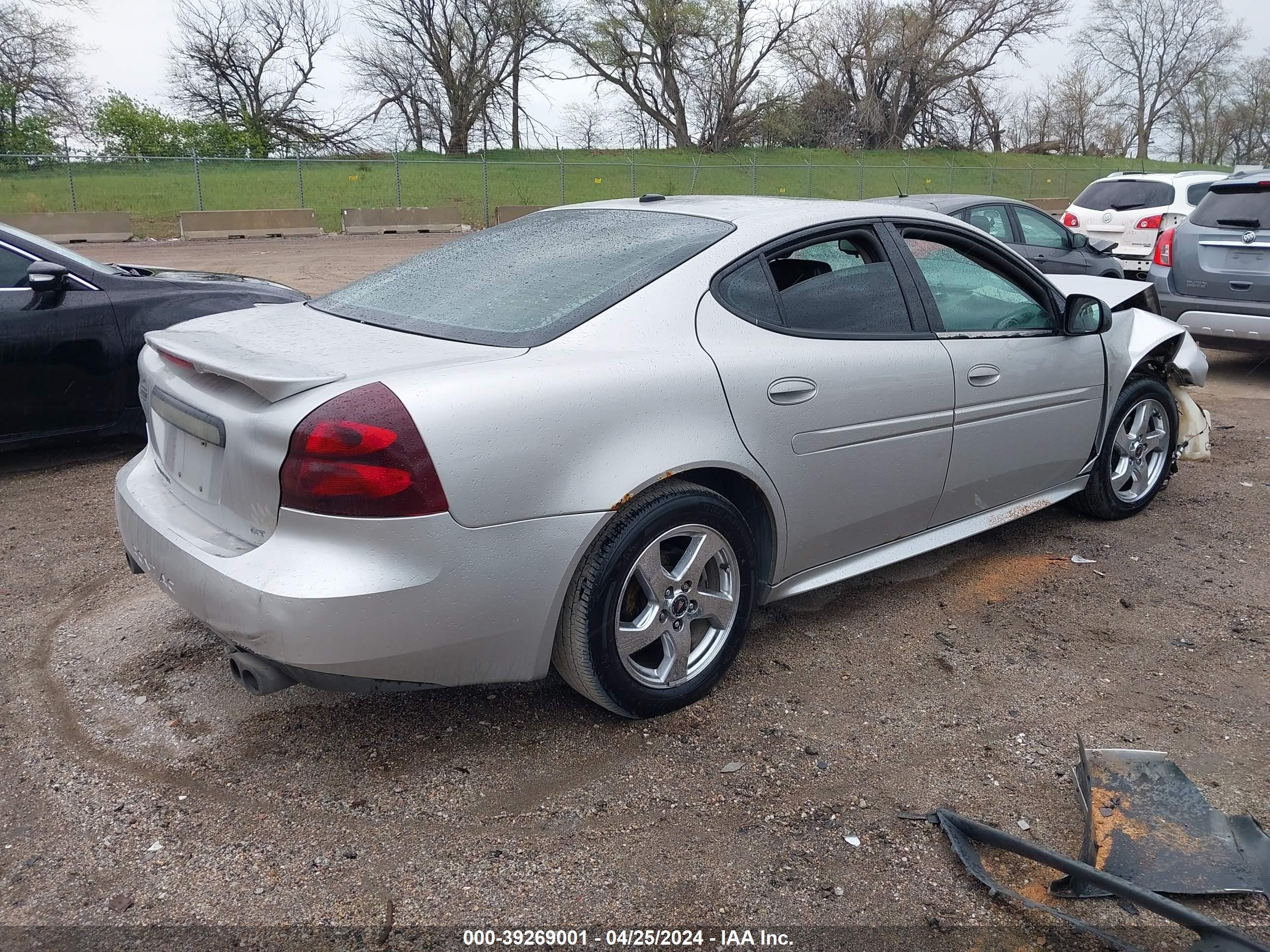 Photo 3 VIN: 2G2WR554661190171 - PONTIAC GRAND PRIX 