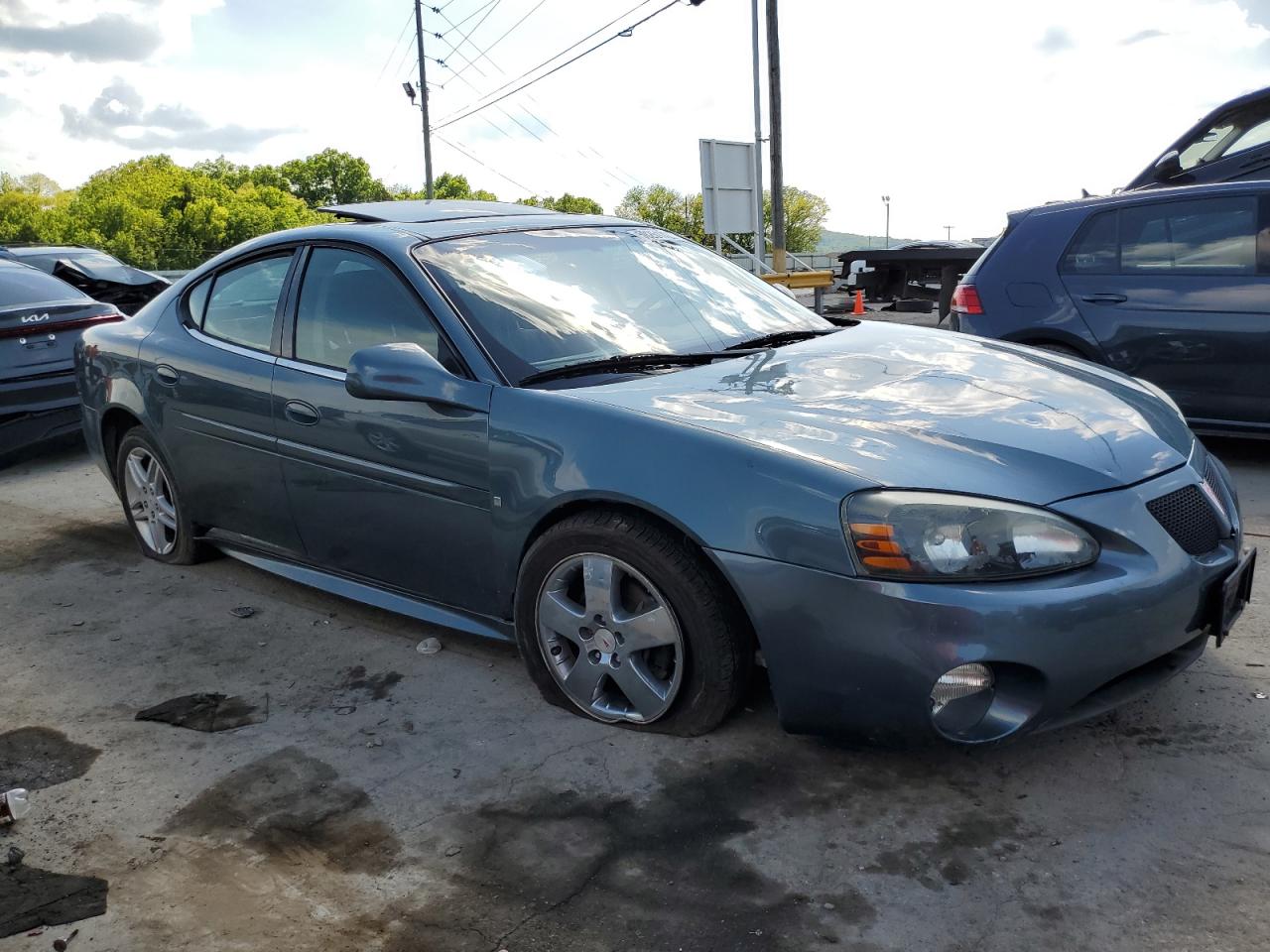 Photo 3 VIN: 2G2WR554971134551 - PONTIAC GRAND PRIX 