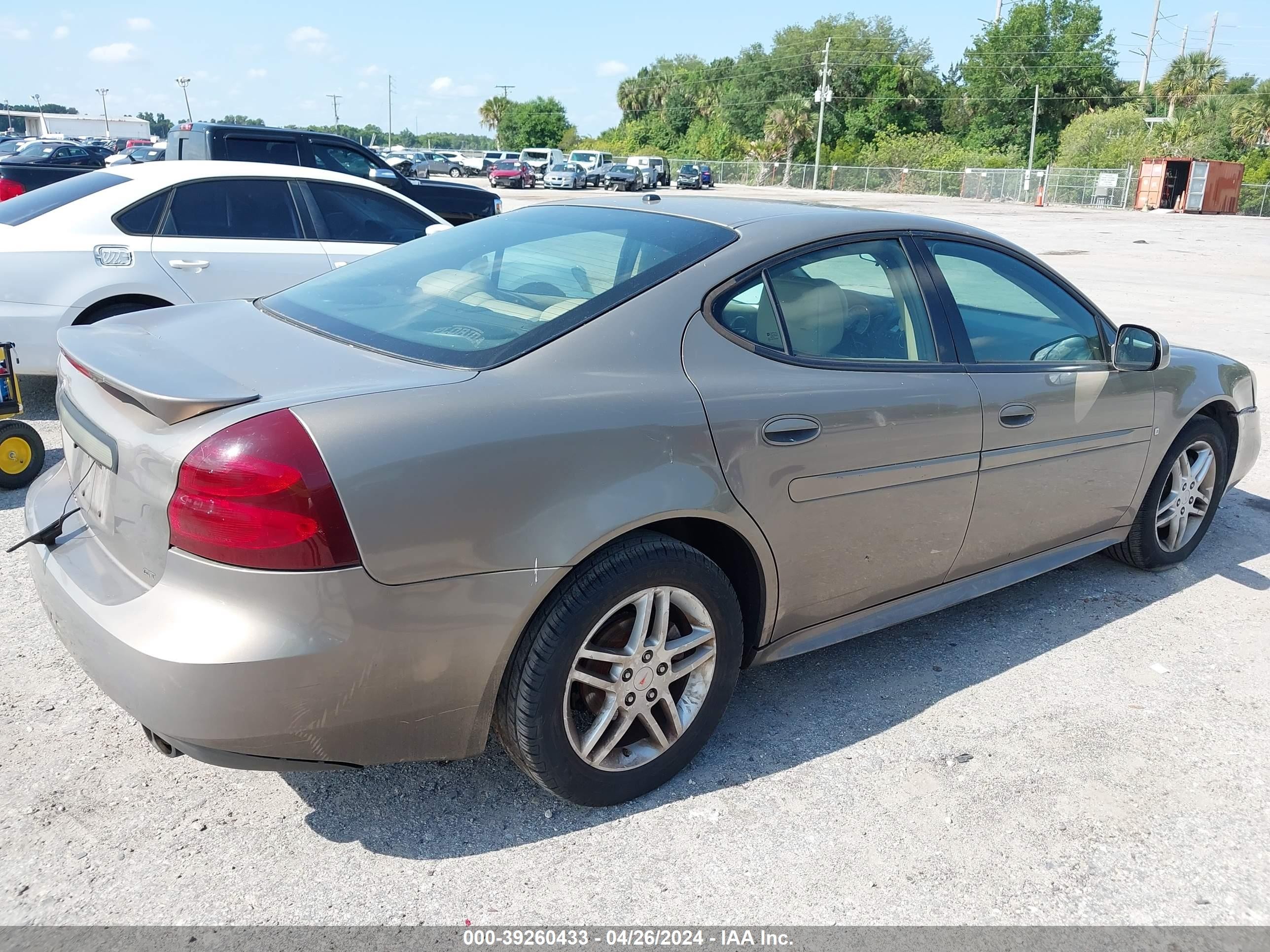 Photo 3 VIN: 2G2WR554X71155635 - PONTIAC GRAND PRIX 