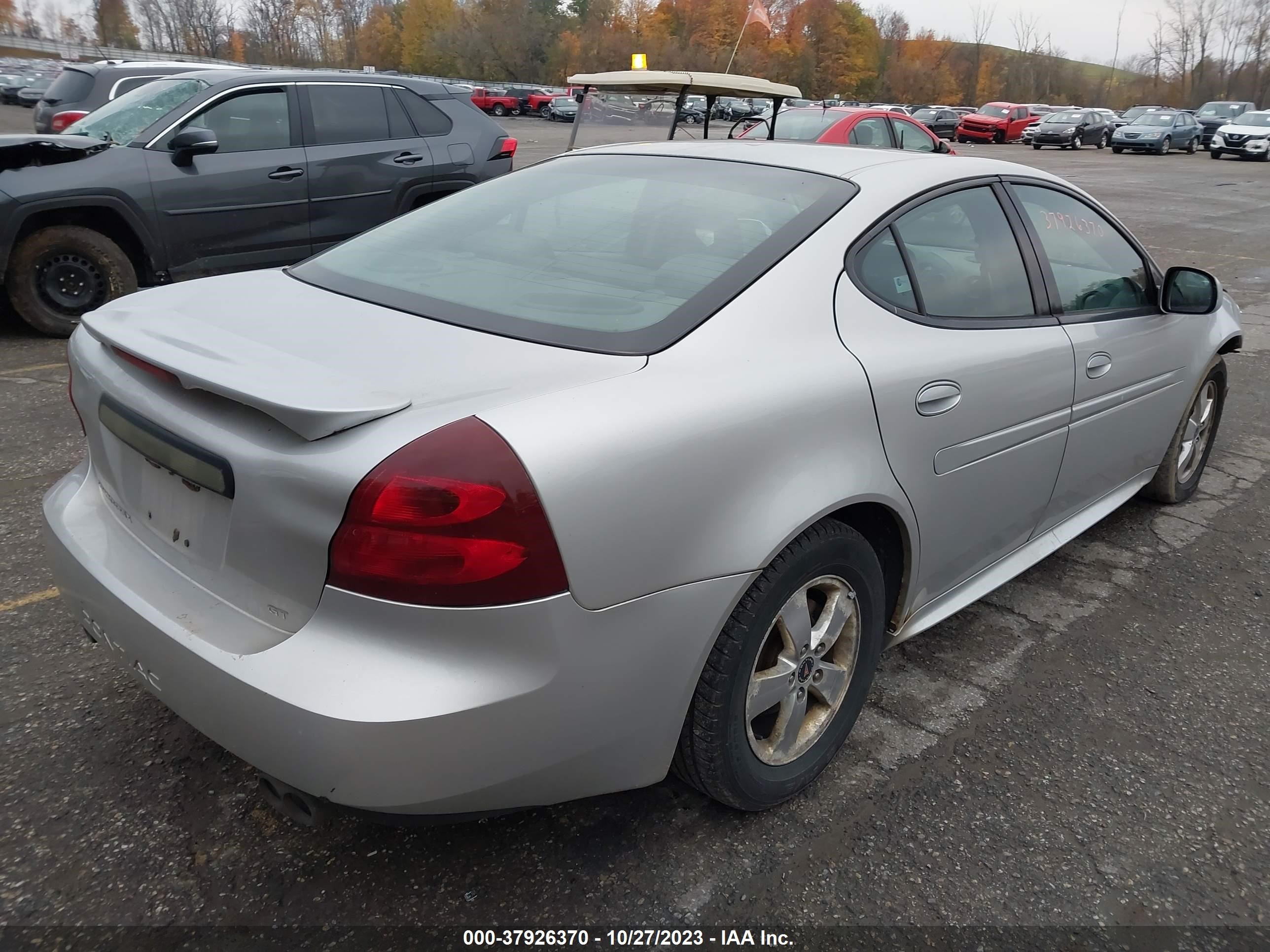 Photo 3 VIN: 2G2WS522551158804 - PONTIAC GRAND PRIX 