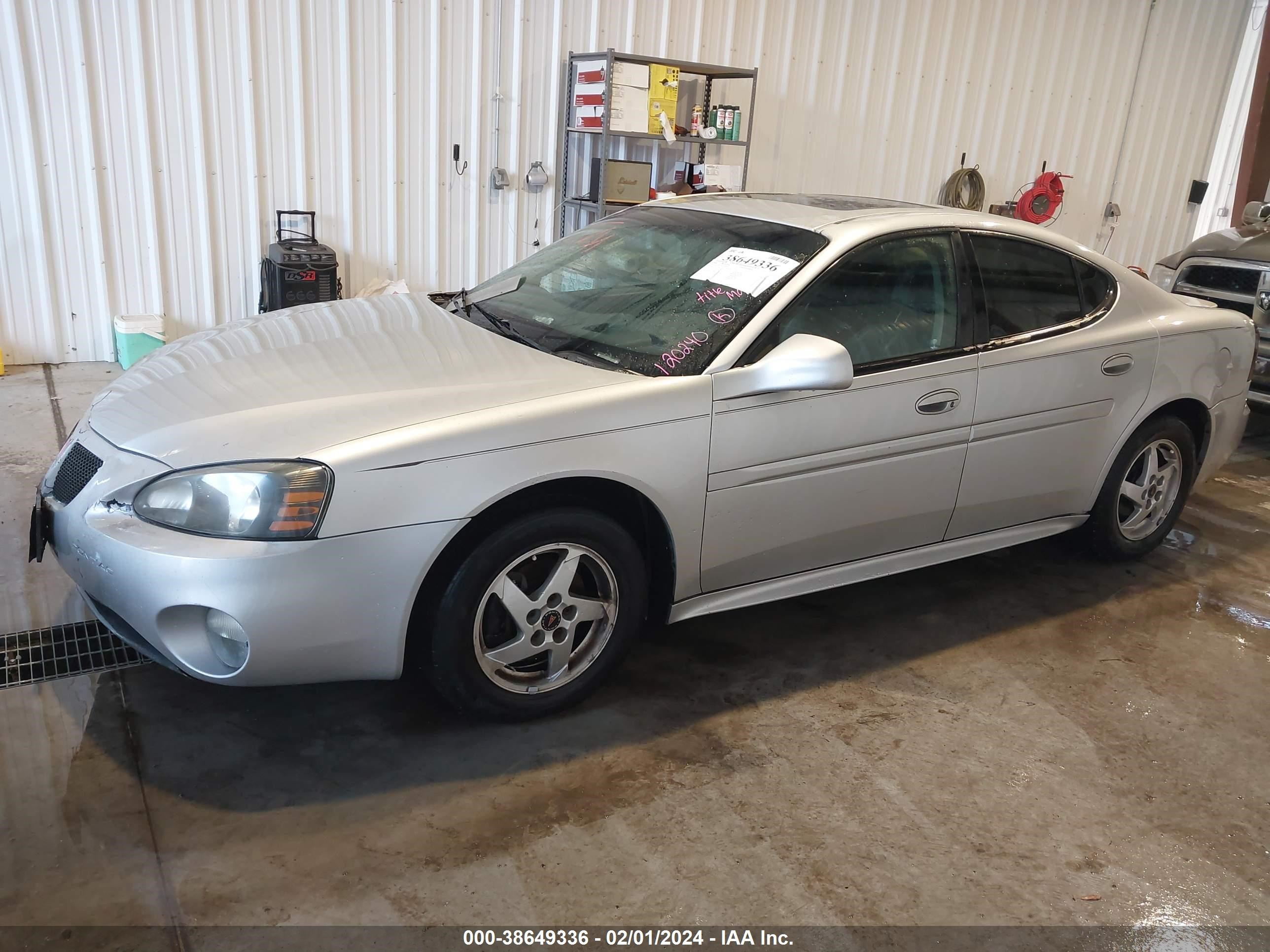 Photo 1 VIN: 2G2WS522641120240 - PONTIAC GRAND PRIX 