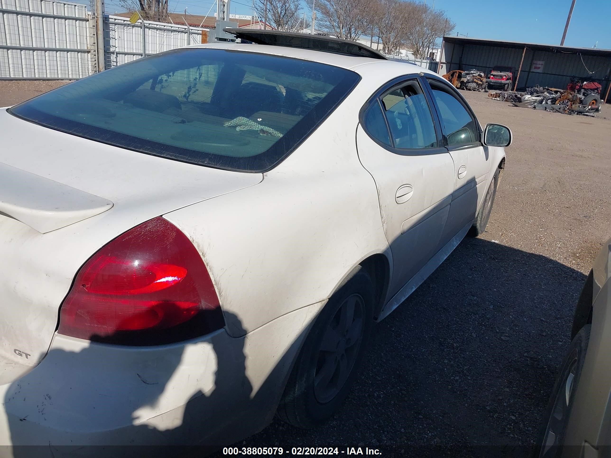 Photo 3 VIN: 2G2WS522641342065 - PONTIAC GRAND PRIX 