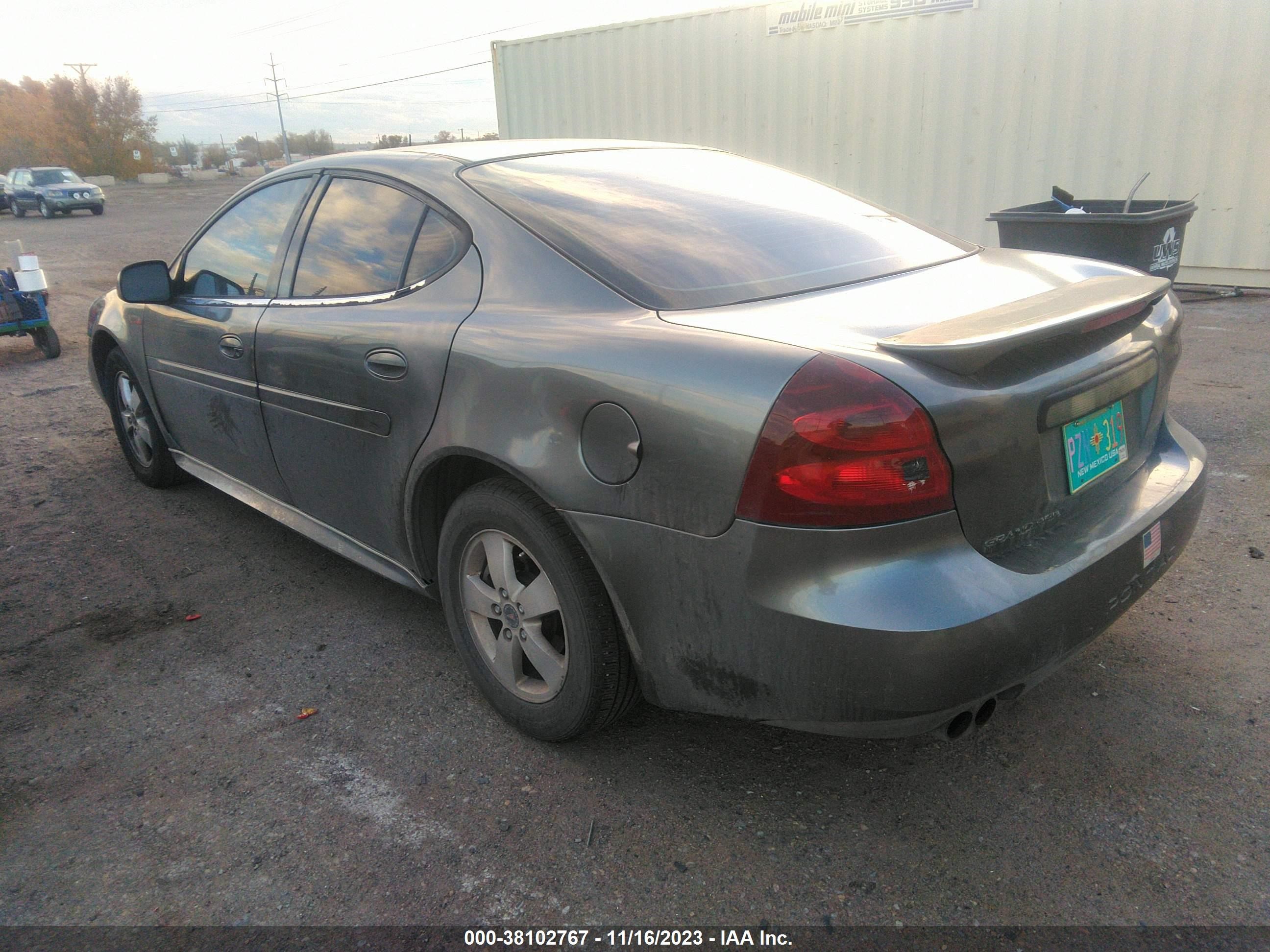 Photo 2 VIN: 2G2WS522651208576 - PONTIAC GRAND PRIX 