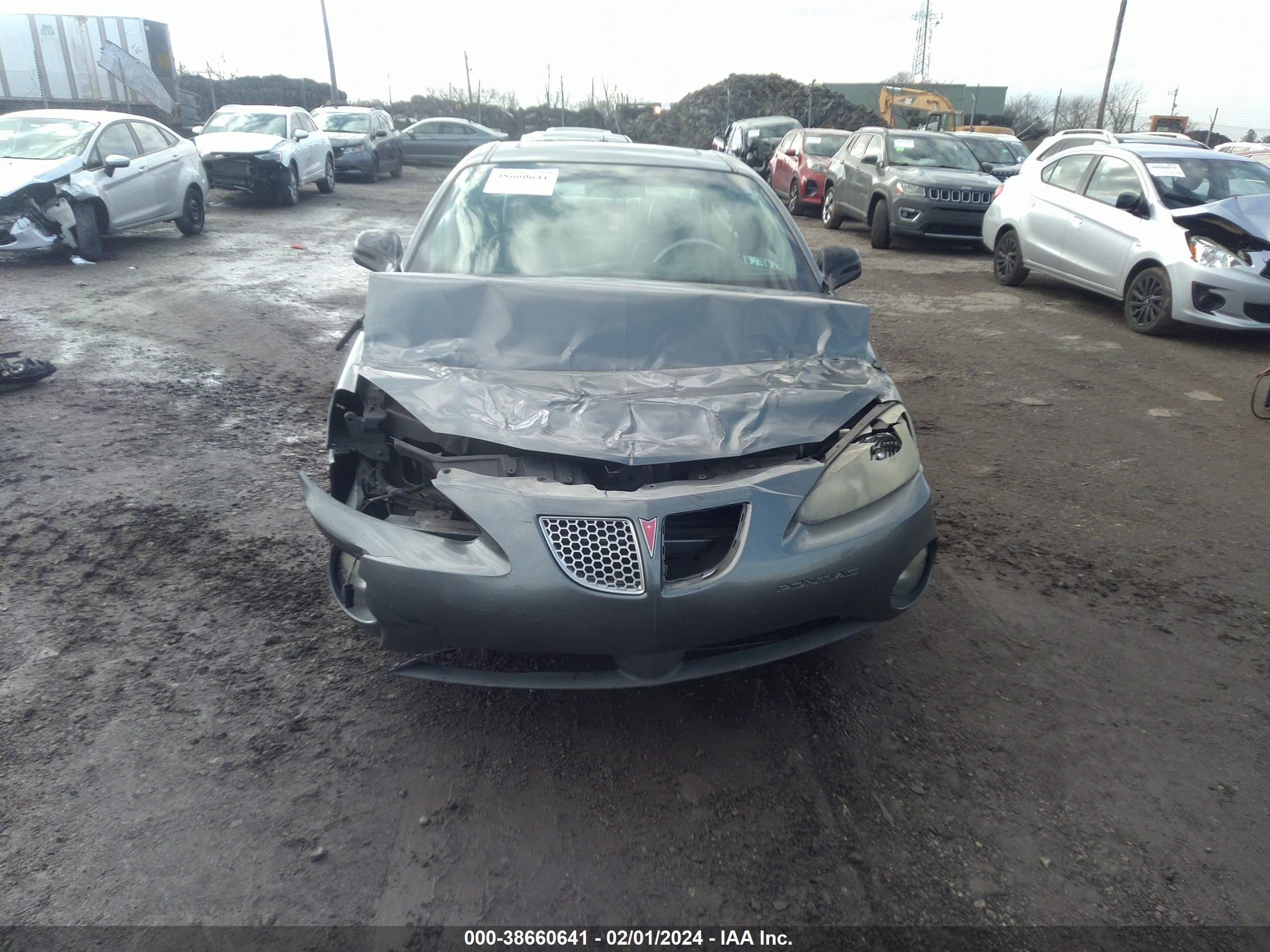 Photo 12 VIN: 2G2WS542341318643 - PONTIAC GRAND PRIX 