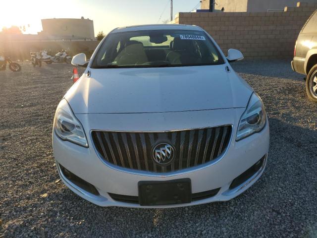 Photo 4 VIN: 2G4G35EX8G9201245 - BUICK REGAL SPOR 