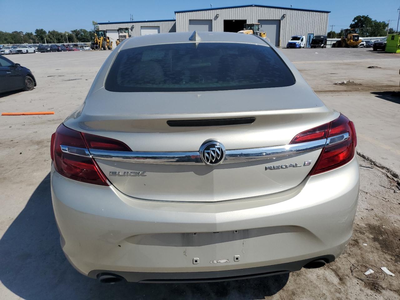 Photo 5 VIN: 2G4GK5EX0G9131338 - BUICK REGAL 