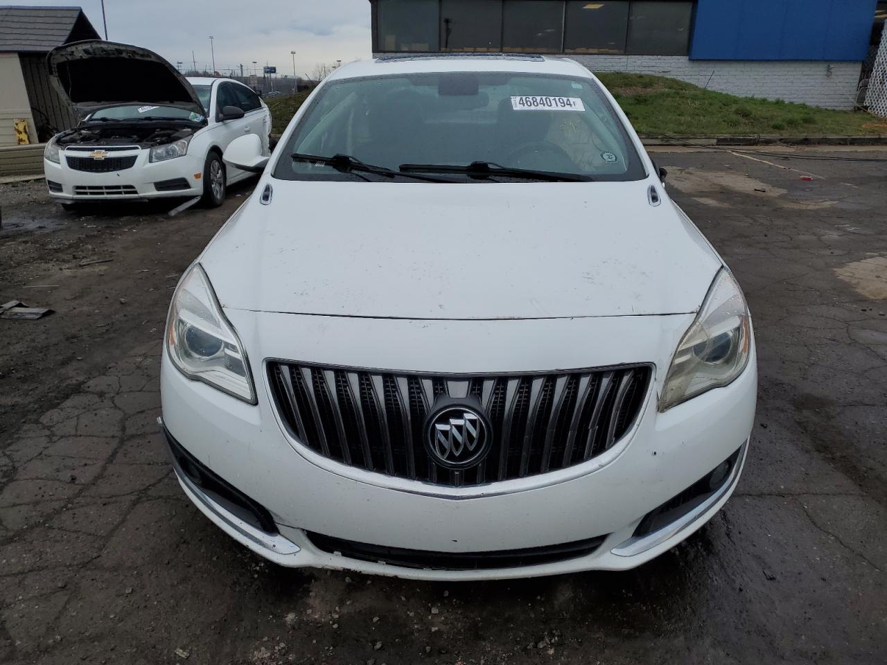 Photo 4 VIN: 2G4GK5EX1E9194087 - BUICK REGAL 