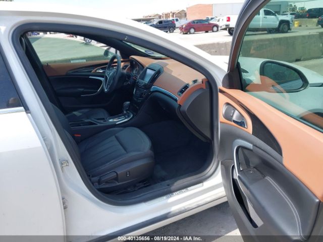 Photo 4 VIN: 2G4GK5EX1G9123832 - BUICK REGAL 