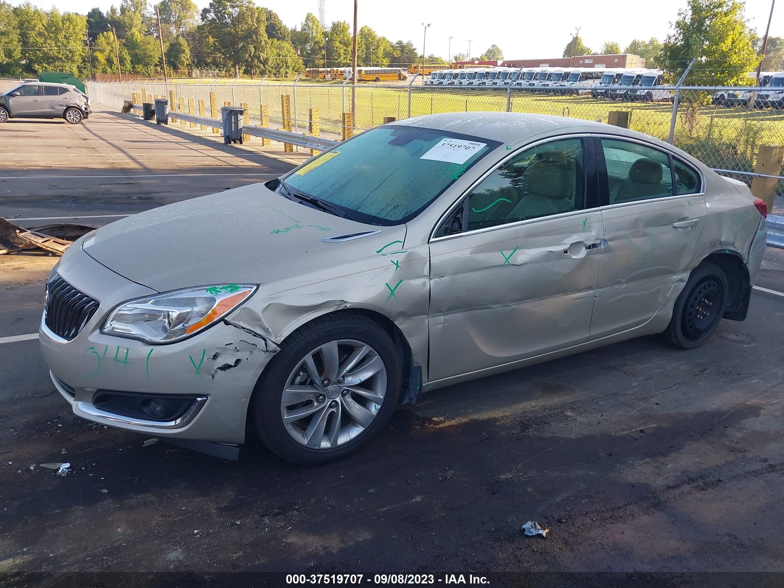 Photo 1 VIN: 2G4GK5EX5E9178099 - BUICK REGAL 