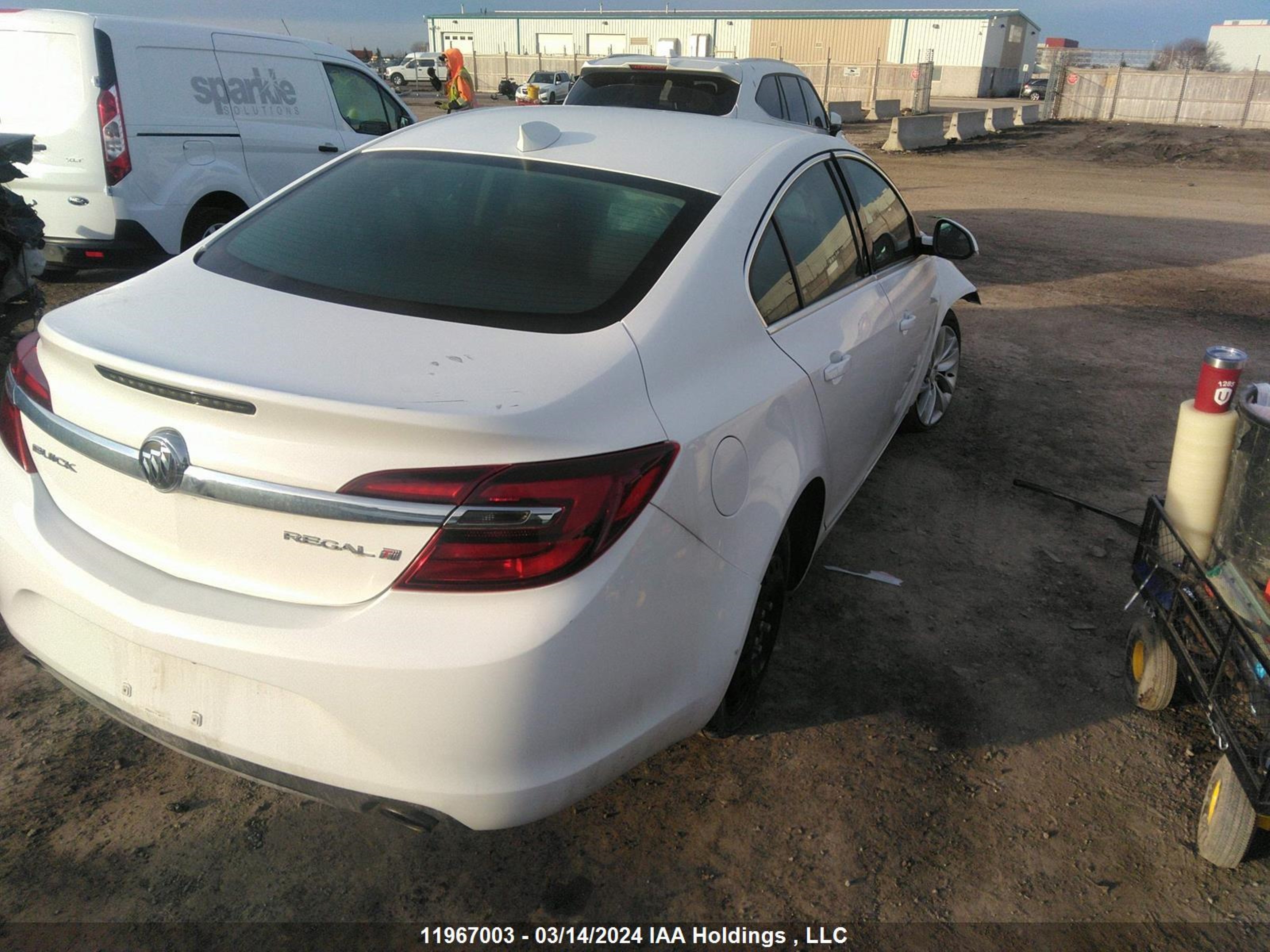 Photo 3 VIN: 2G4GK5EX6F9251613 - BUICK REGAL 