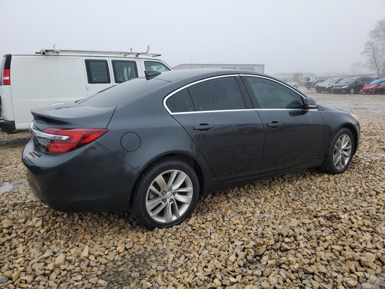 Photo 2 VIN: 2G4GK5EX6G9105472 - BUICK REGAL 