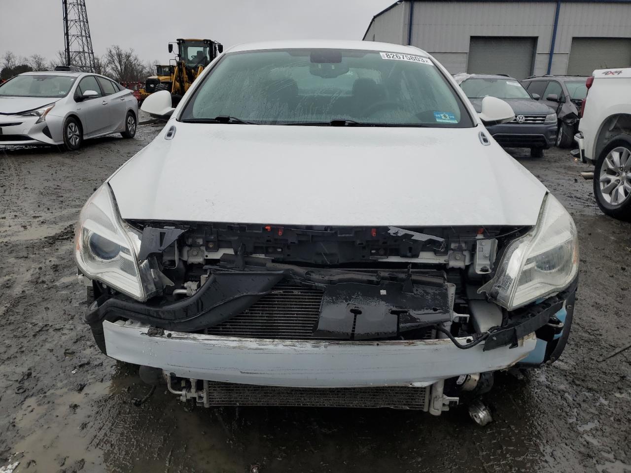 Photo 4 VIN: 2G4GK5EX6G9154994 - BUICK REGAL 