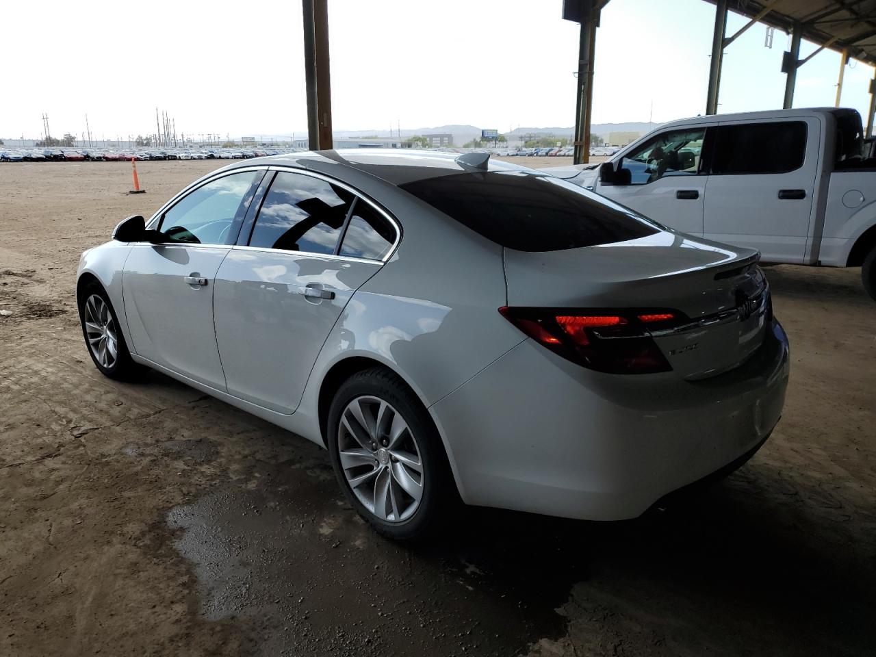 Photo 1 VIN: 2G4GK5EX7F9273913 - BUICK REGAL 