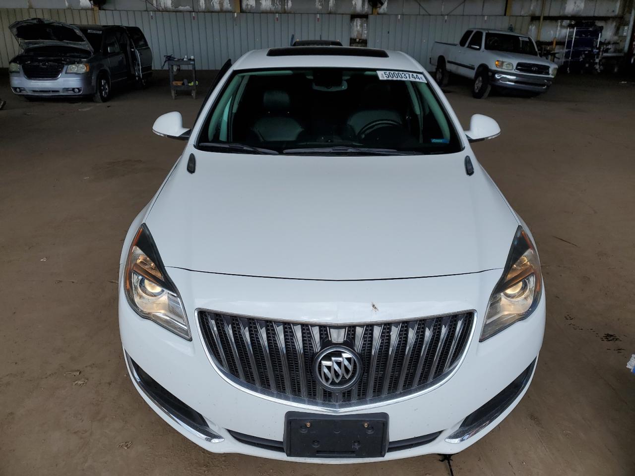 Photo 4 VIN: 2G4GK5EX7F9273913 - BUICK REGAL 