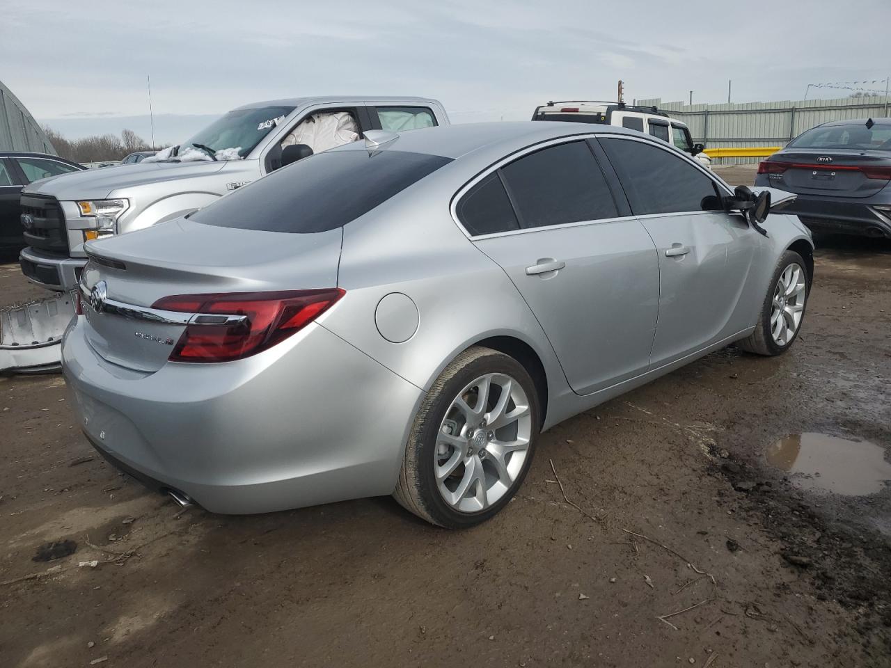 Photo 2 VIN: 2G4GK5EX7G9206875 - BUICK REGAL 