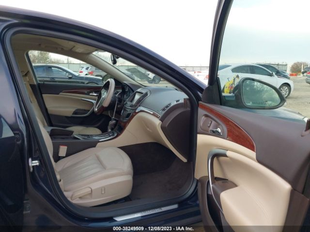 Photo 4 VIN: 2G4GK5EX8E9288550 - BUICK REGAL 