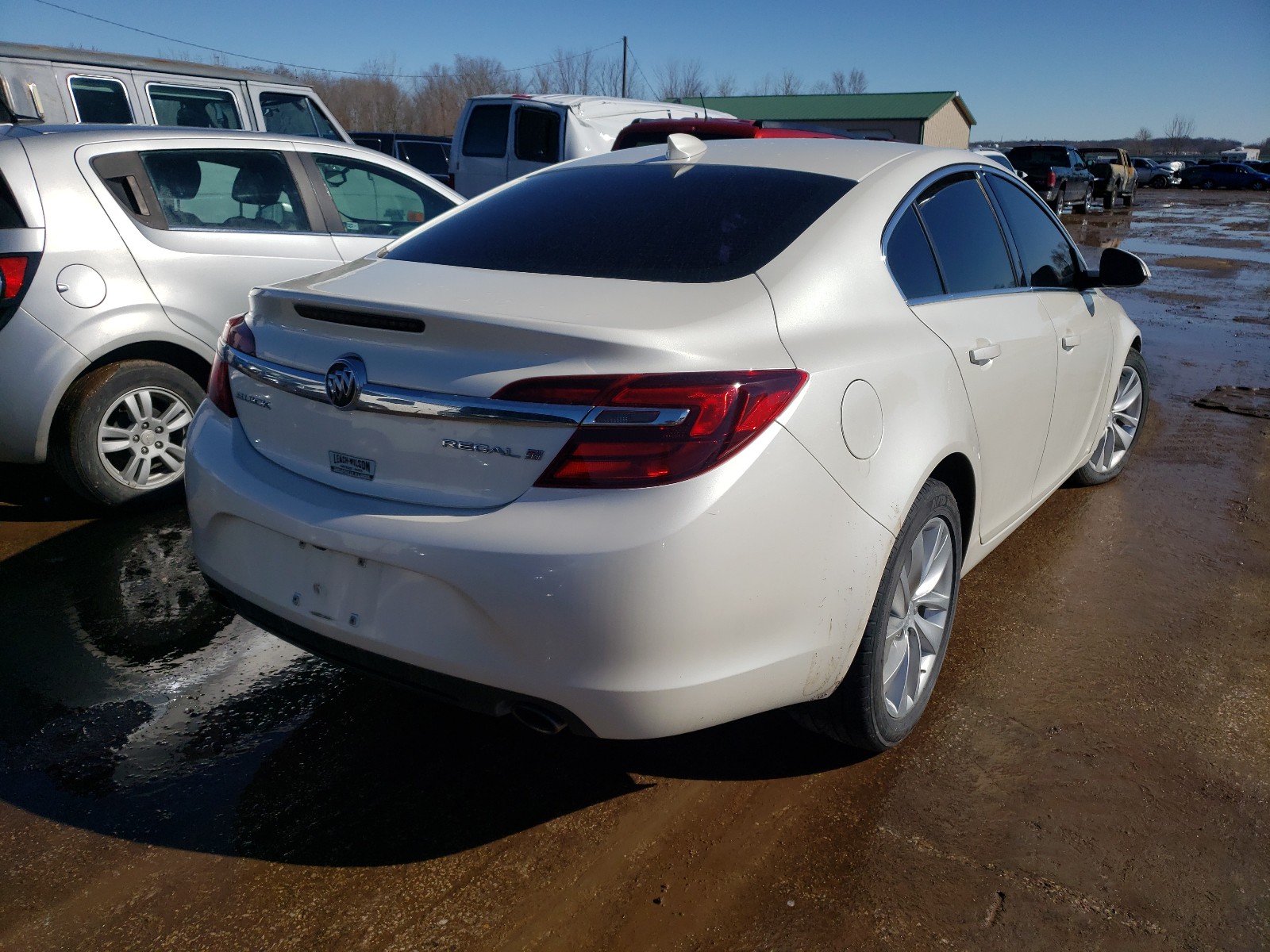 Photo 3 VIN: 2G4GK5EX8F9293104 - BUICK REGAL 