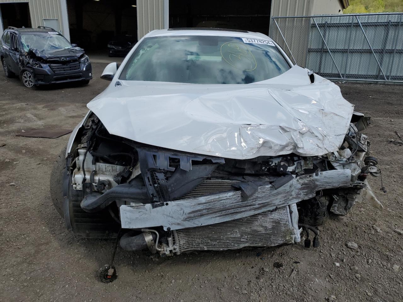 Photo 4 VIN: 2G4GK5EXXE9321046 - BUICK REGAL 