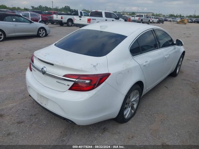 Photo 3 VIN: 2G4GK5EXXF9262811 - BUICK REGAL 