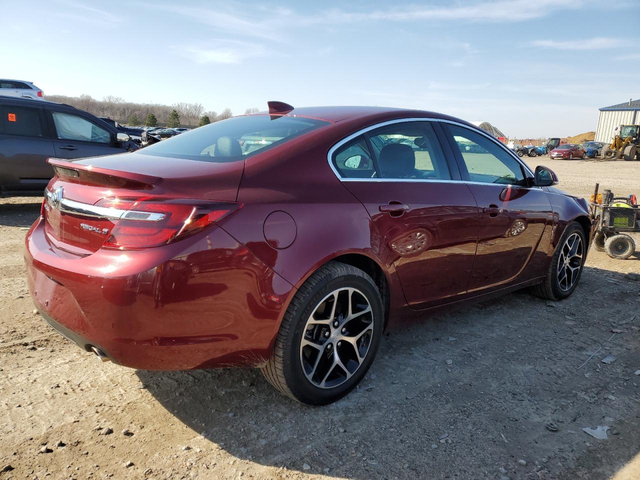 Photo 2 VIN: 2G4GL5EX5H9173583 - BUICK REGAL 