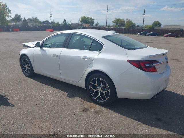 Photo 2 VIN: 2G4GL5EX7H9185945 - BUICK REGAL 