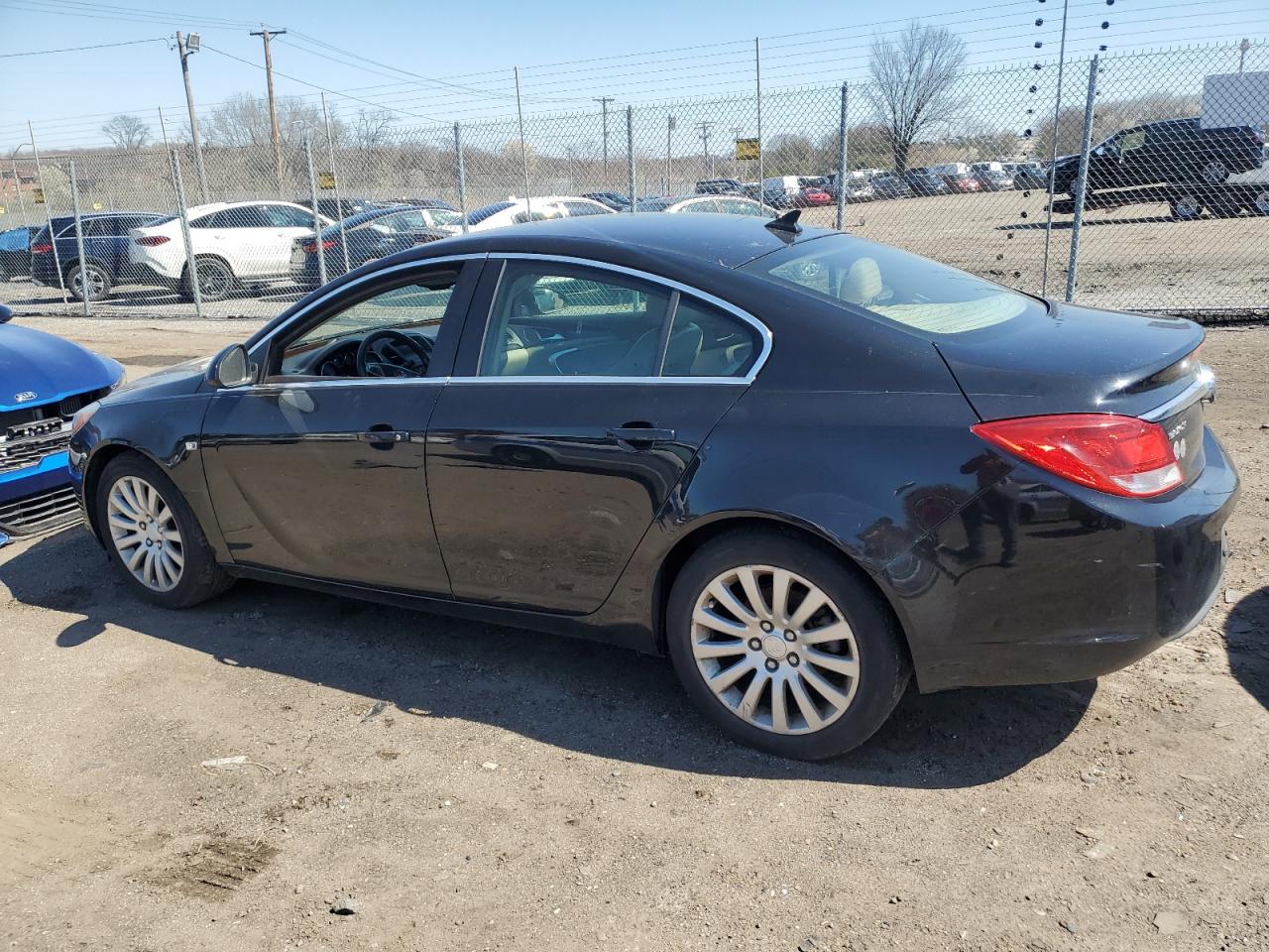 Photo 1 VIN: 2G4GN5EC0B9210148 - BUICK REGAL 