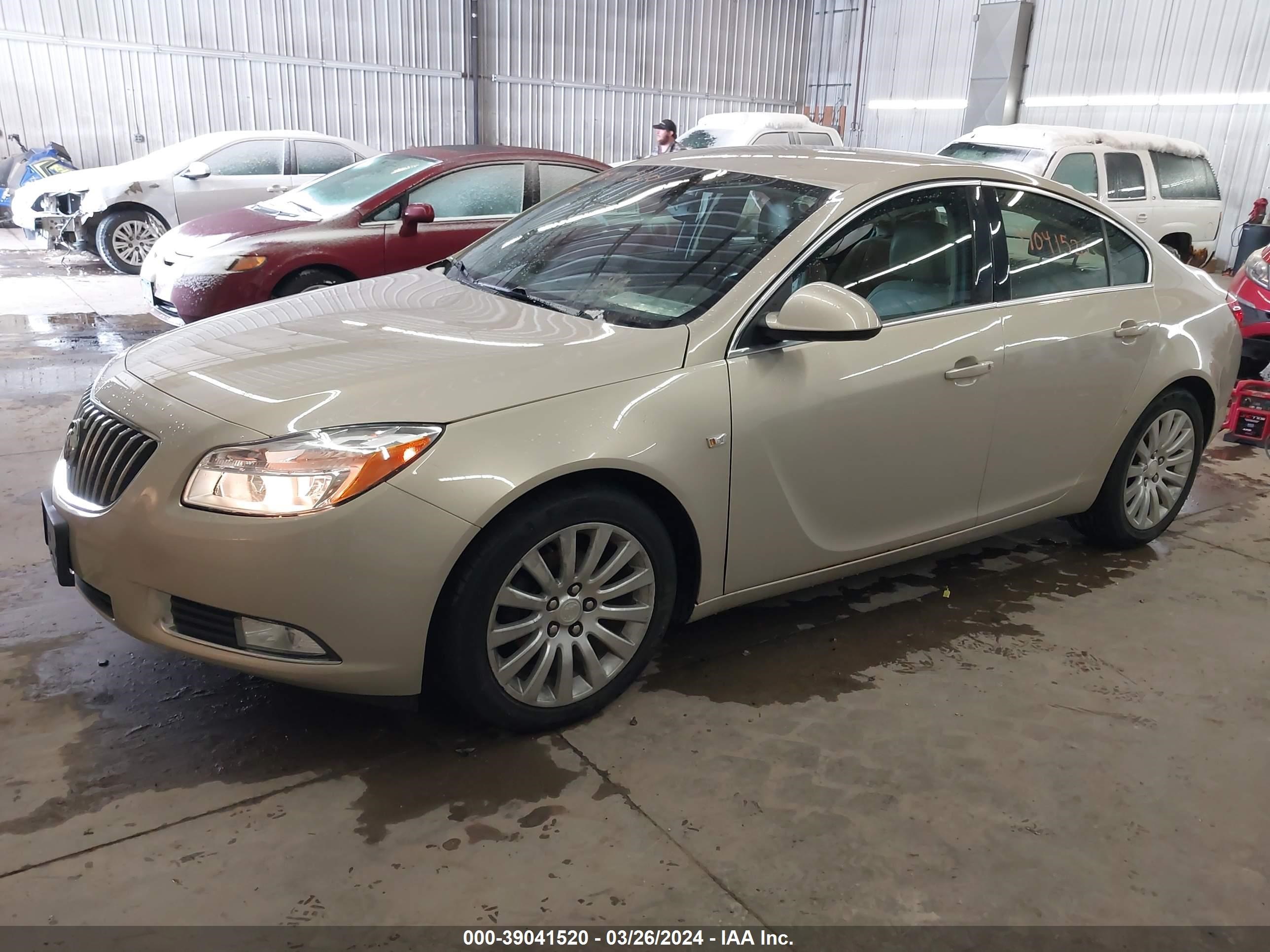 Photo 1 VIN: 2G4GN5EC6B9183229 - BUICK REGAL 