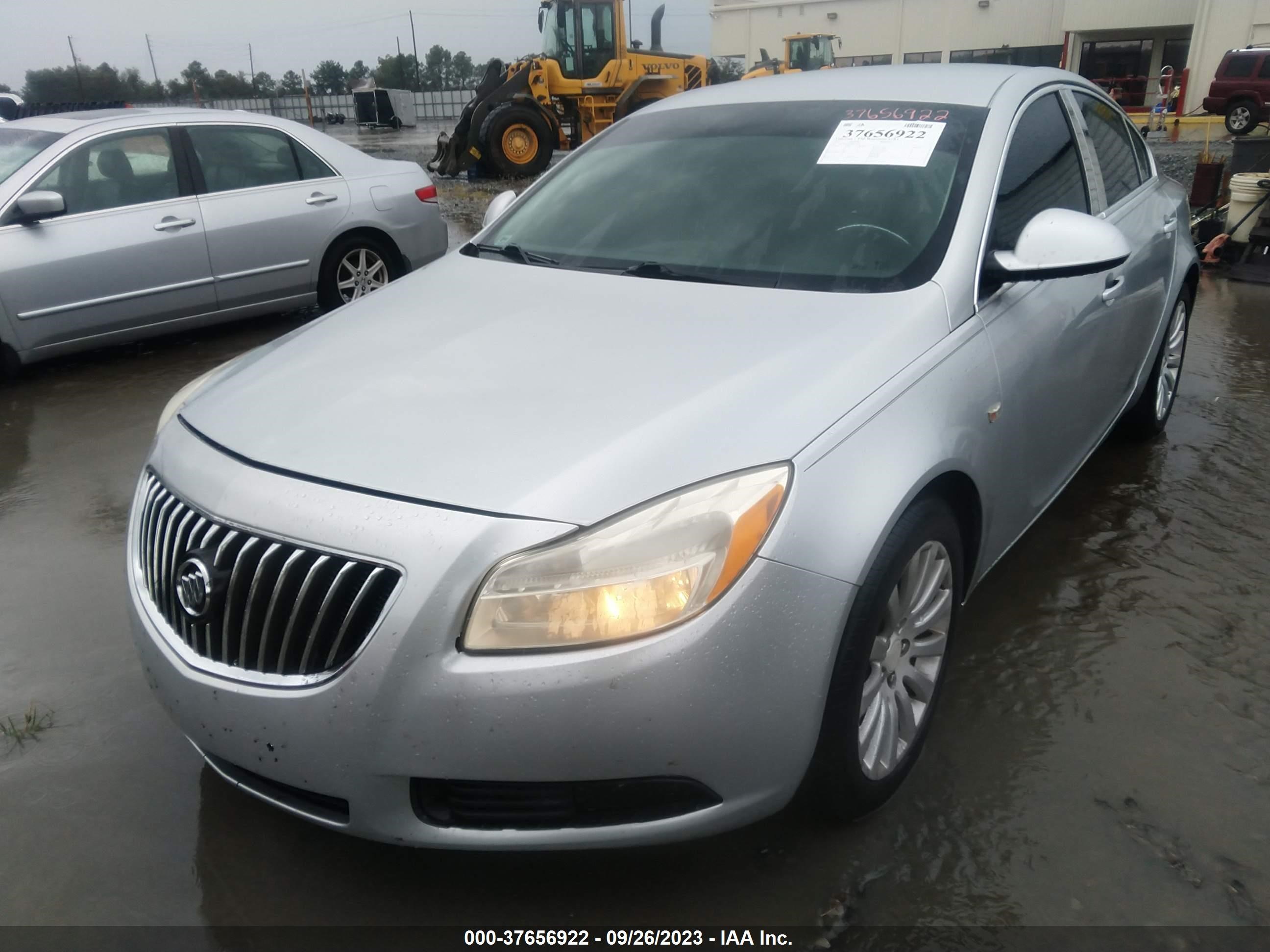 Photo 5 VIN: 2G4GN5EC9B9175741 - BUICK REGAL 