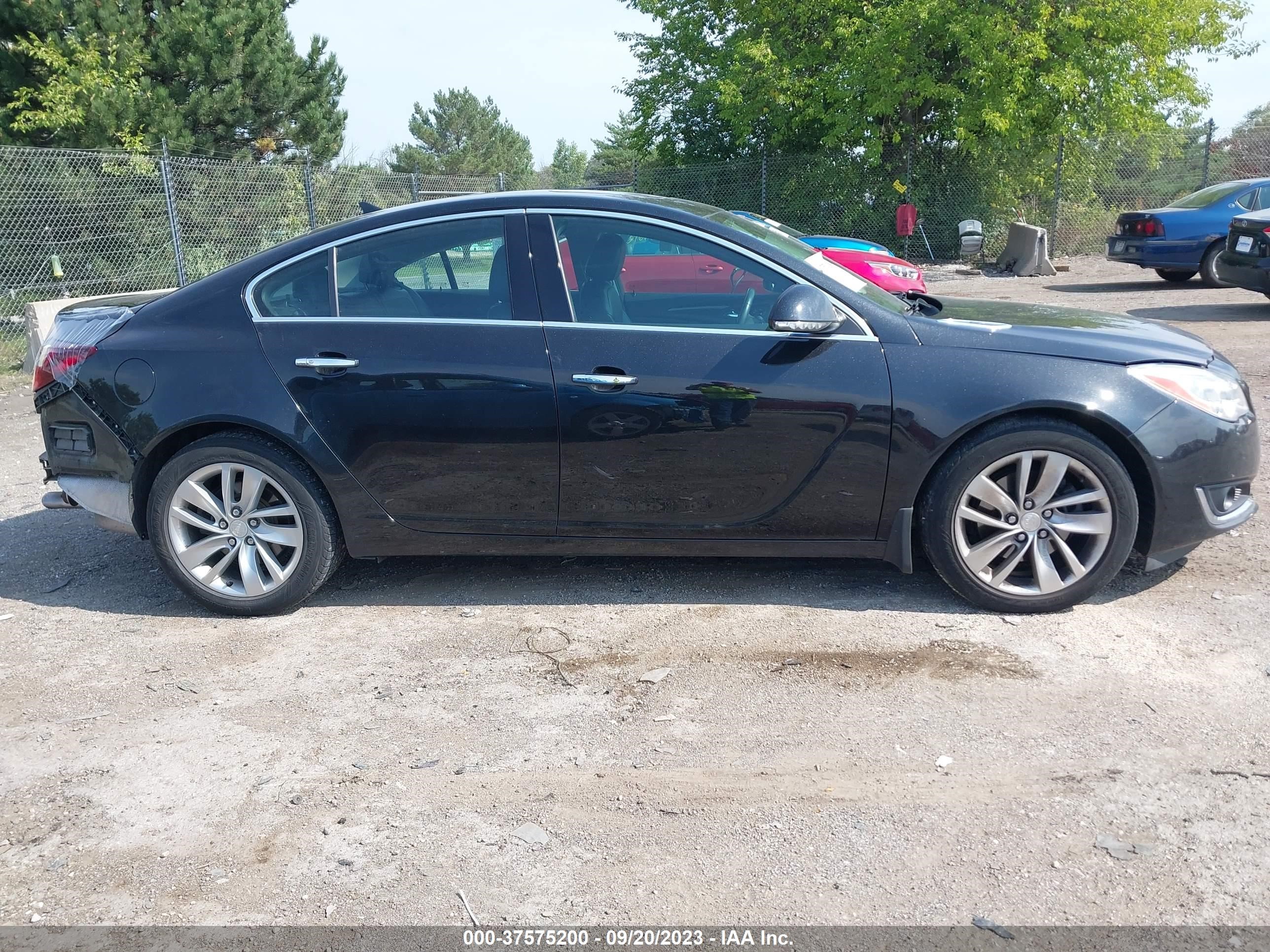 Photo 13 VIN: 2G4GN5EX3E9287278 - BUICK REGAL 