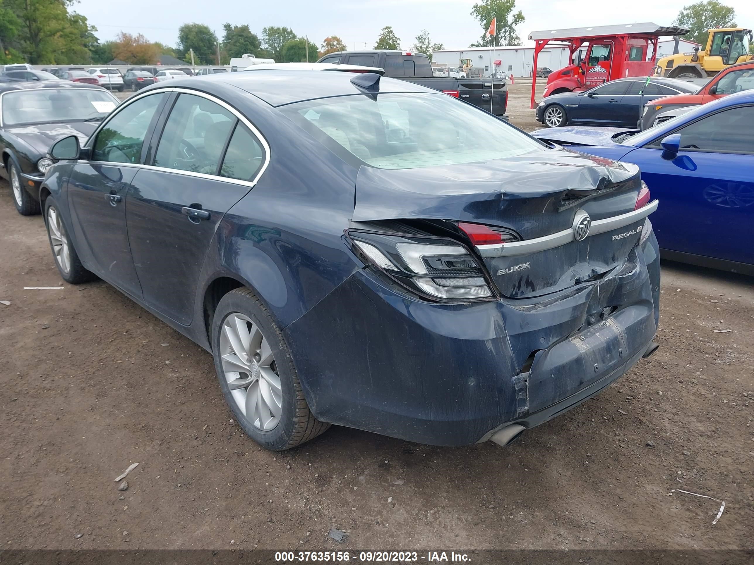 Photo 2 VIN: 2G4GN5EX4F9297254 - BUICK REGAL 