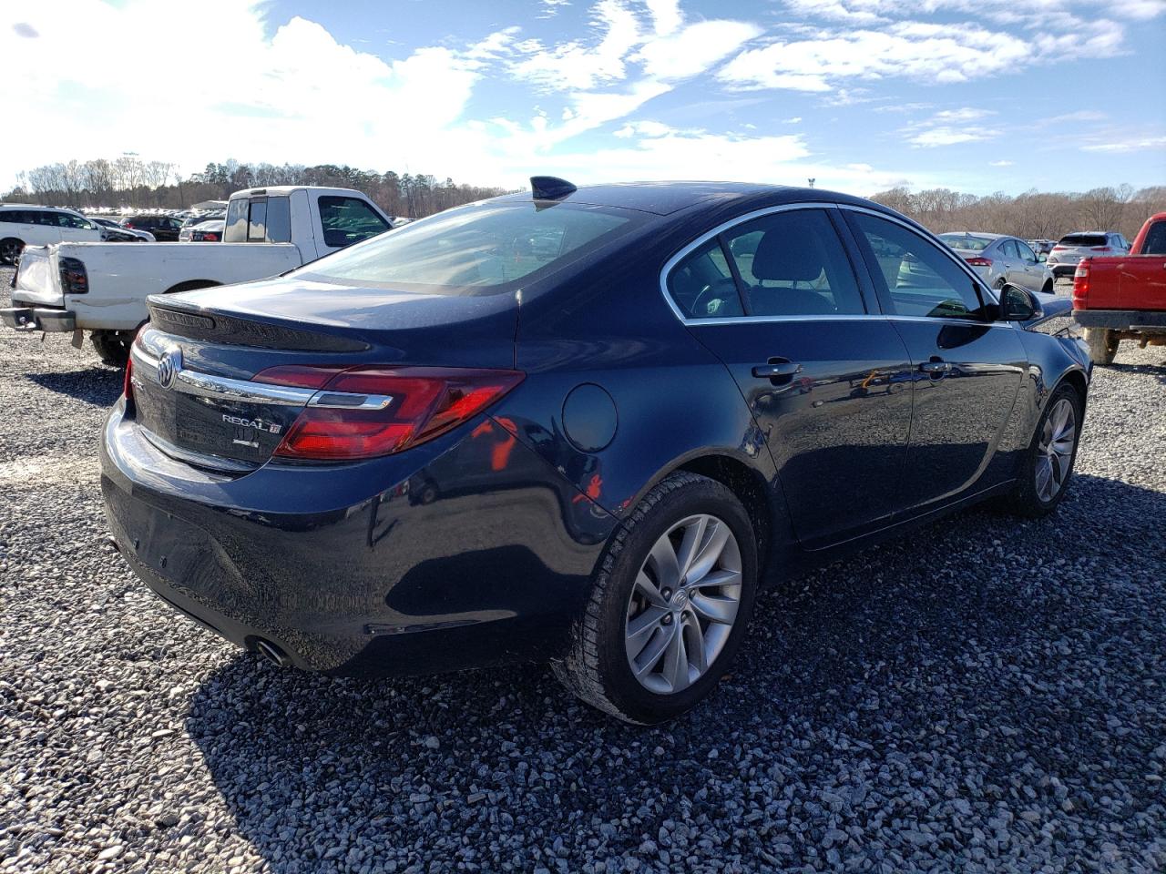 Photo 2 VIN: 2G4GN5EX5F9299580 - BUICK REGAL 