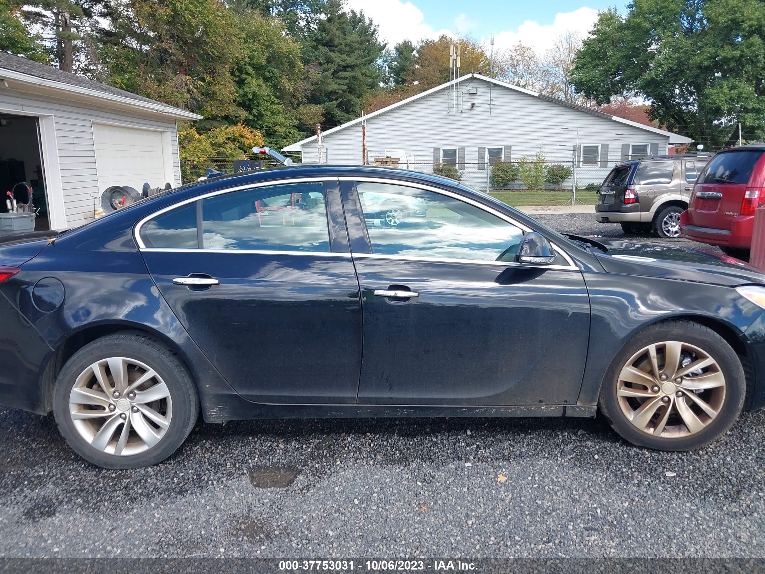 Photo 13 VIN: 2G4GN5EX6E9173002 - BUICK REGAL 