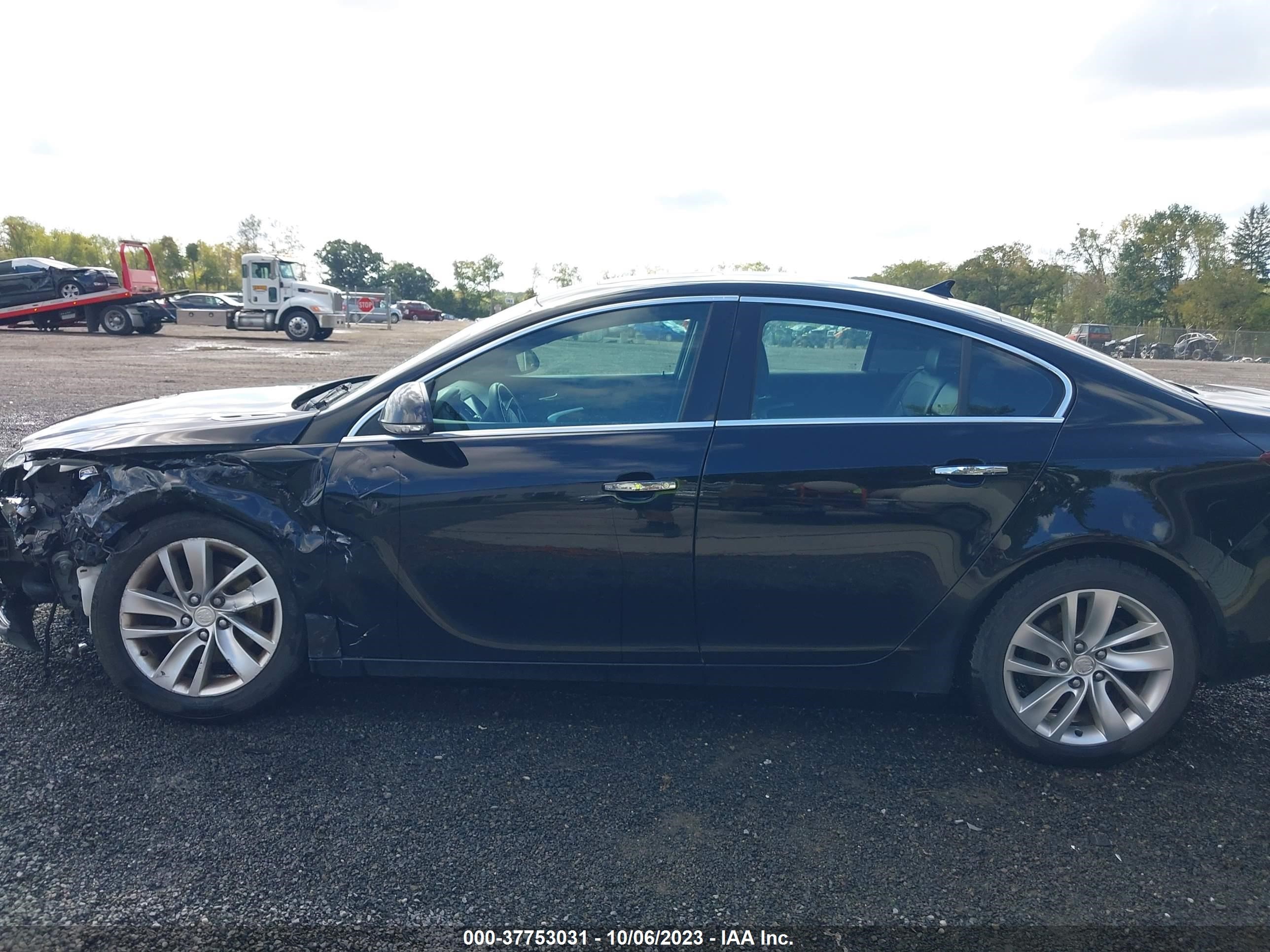 Photo 14 VIN: 2G4GN5EX6E9173002 - BUICK REGAL 