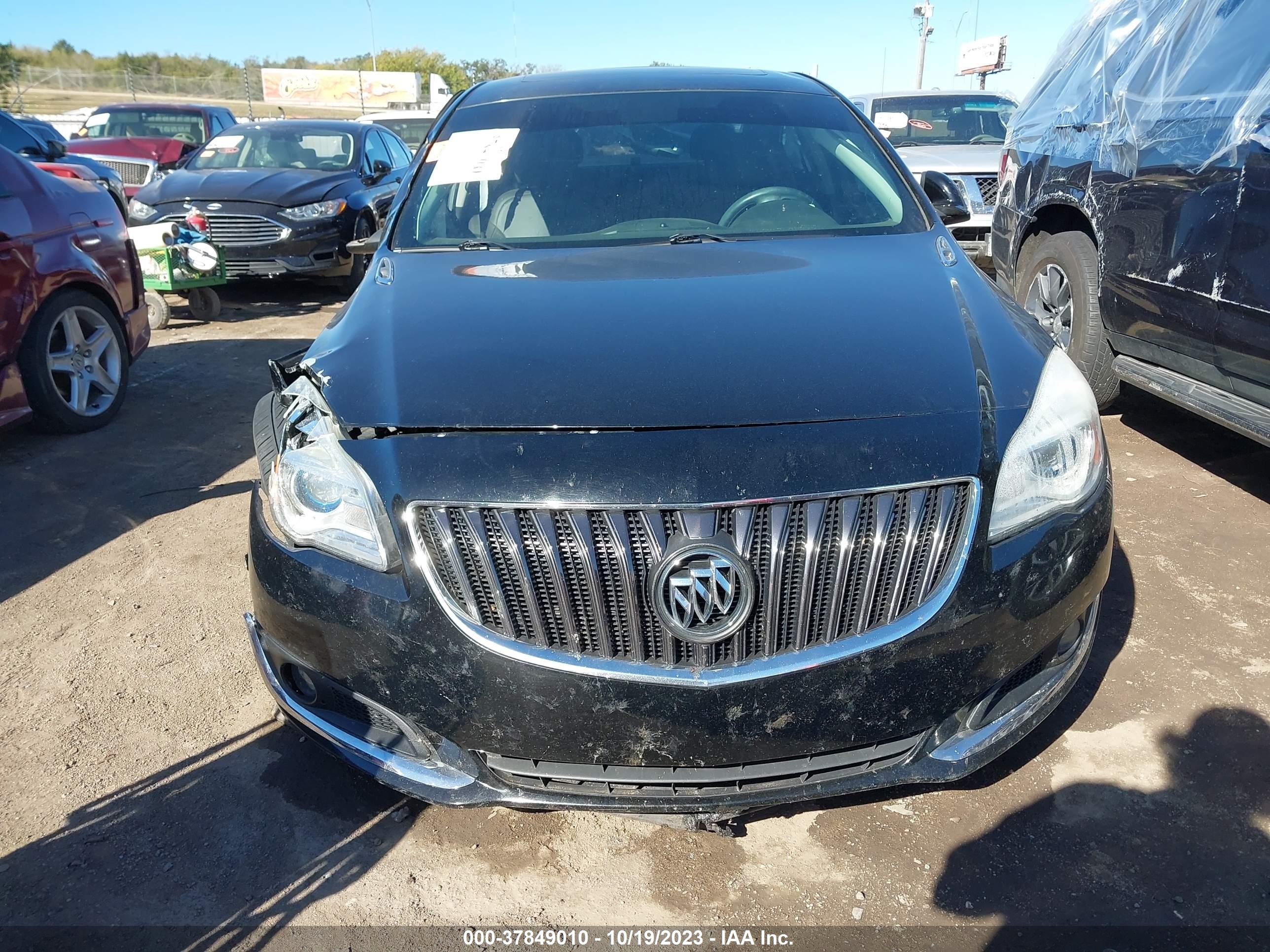 Photo 11 VIN: 2G4GN5EX9E9165654 - BUICK REGAL 