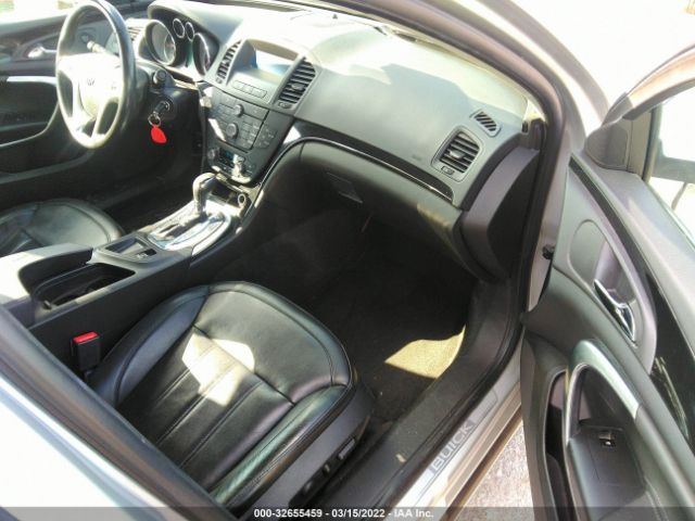 Photo 4 VIN: 2G4GR5EC1B9185510 - BUICK REGAL 