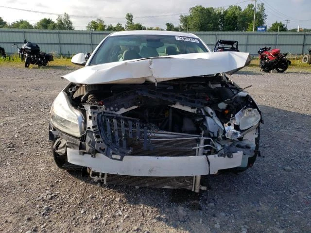 Photo 4 VIN: 2G4GR5EC6B9214757 - BUICK REGAL CXL 