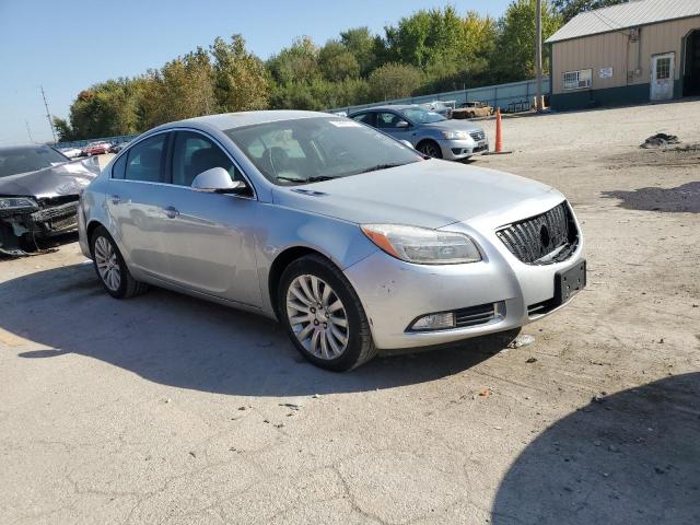 Photo 3 VIN: 2G4GR5EK0C9147873 - BUICK REGAL 