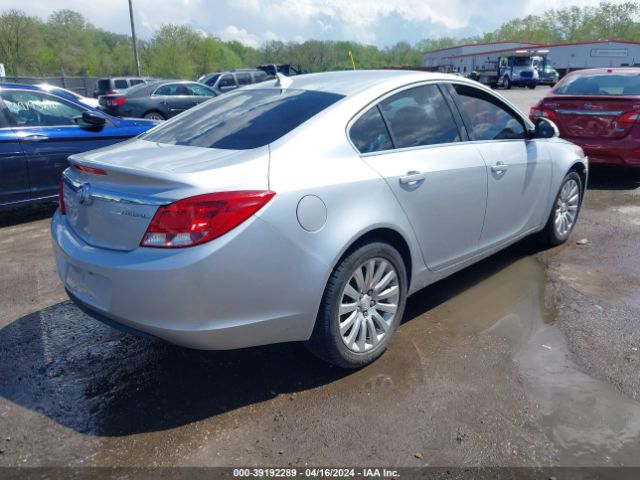 Photo 3 VIN: 2G4GR5EK1C9168814 - BUICK REGAL 