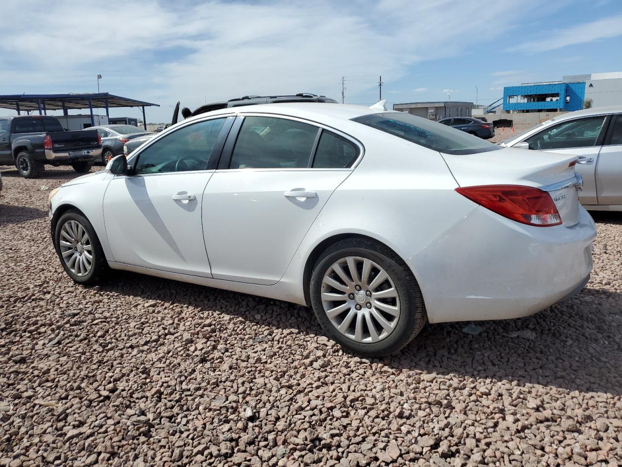 Photo 1 VIN: 2G4GR5EK2C9130606 - BUICK REGAL 