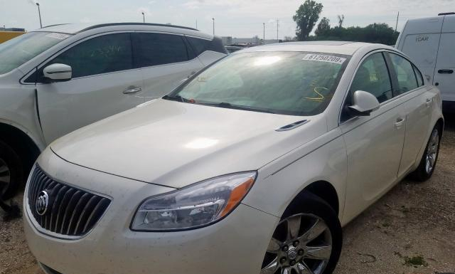 Photo 1 VIN: 2G4GR5EK2C9175402 - BUICK REGAL 