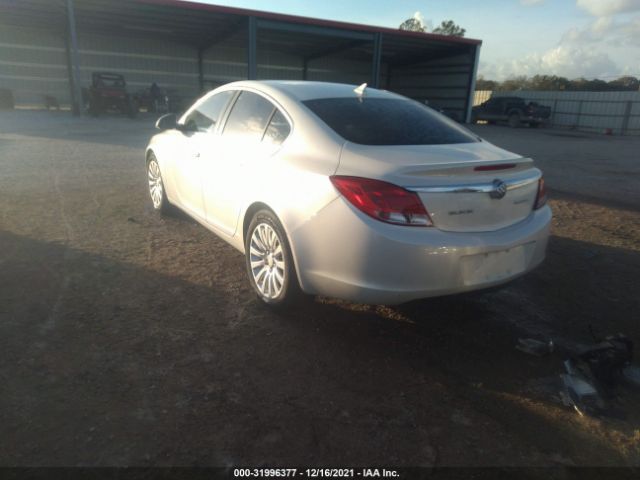 Photo 2 VIN: 2G4GR5EK6C9116210 - BUICK REGAL 