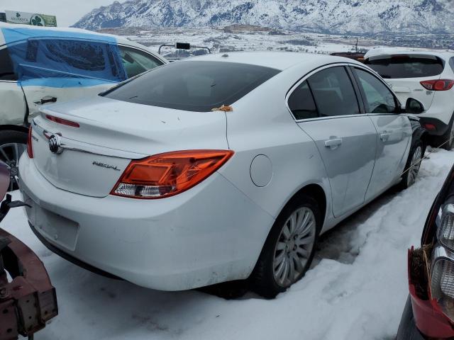 Photo 2 VIN: 2G4GR5EK7C9153749 - BUICK REGAL 