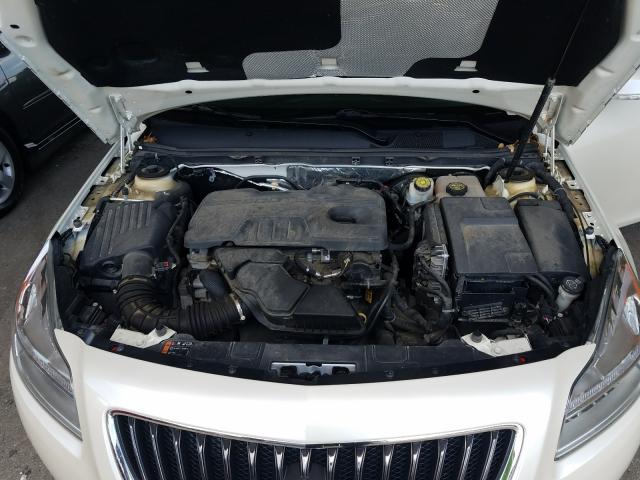 Photo 6 VIN: 2G4GR5EK8C9181091 - BUICK REGAL 