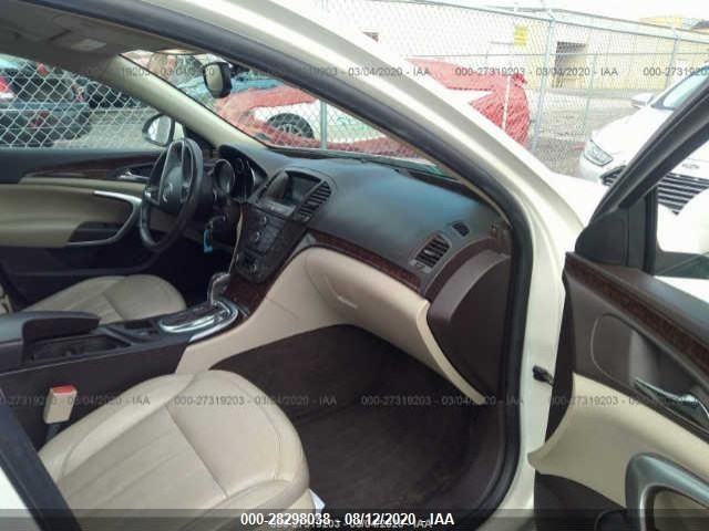 Photo 4 VIN: 2G4GR5EKXC9170660 - BUICK REGAL 