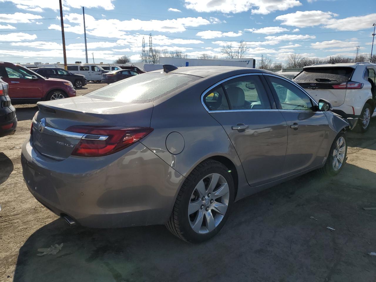 Photo 2 VIN: 2G4GR5GX5H9166600 - BUICK REGAL 