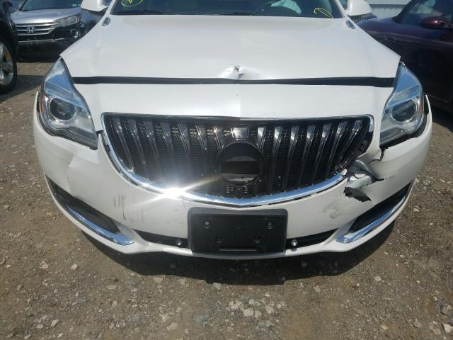 Photo 8 VIN: 2G4GR5GX8H9136569 - BUICK REGAL 