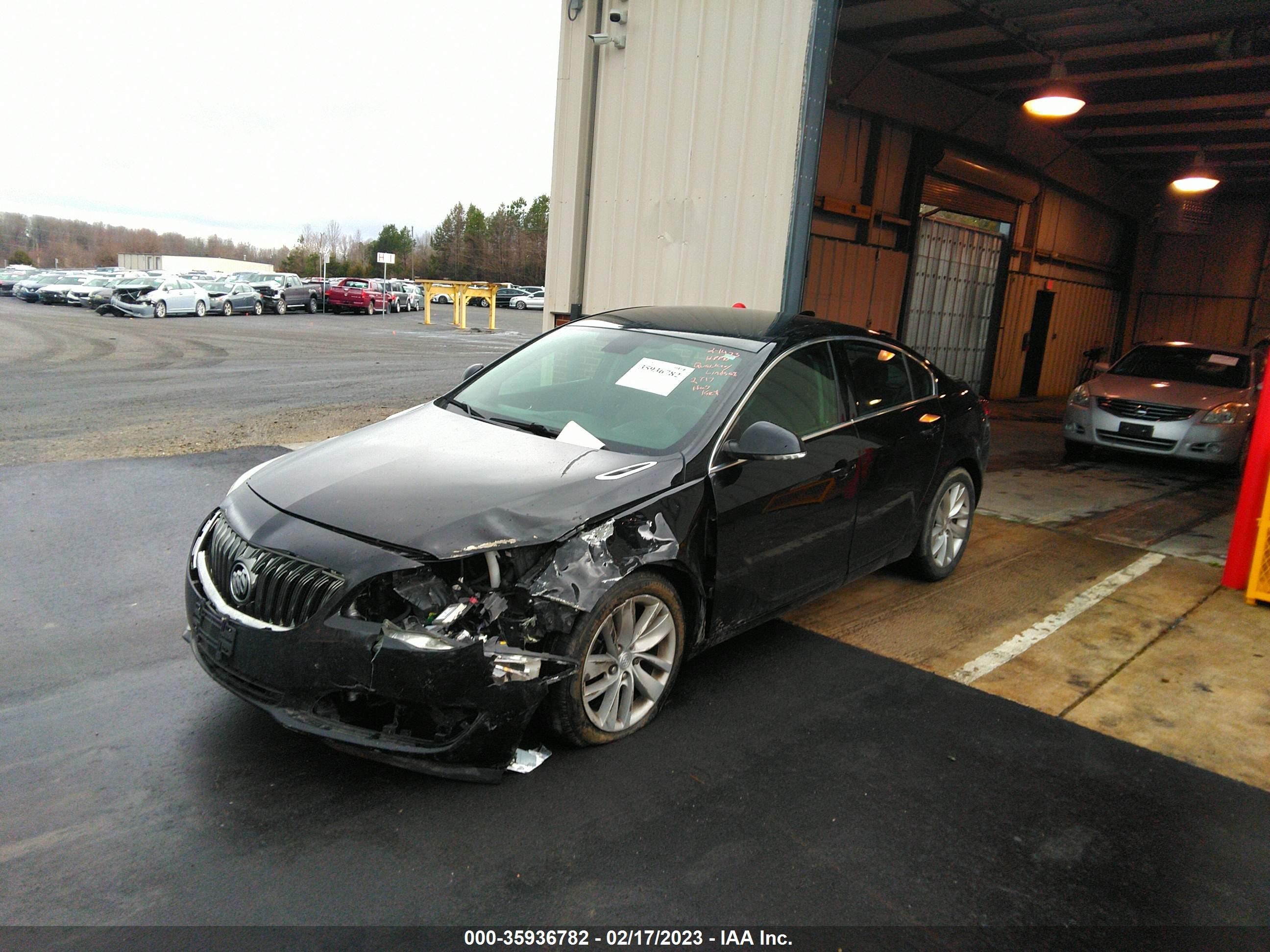 Photo 1 VIN: 2G4GR5GXXH9132717 - BUICK REGAL 